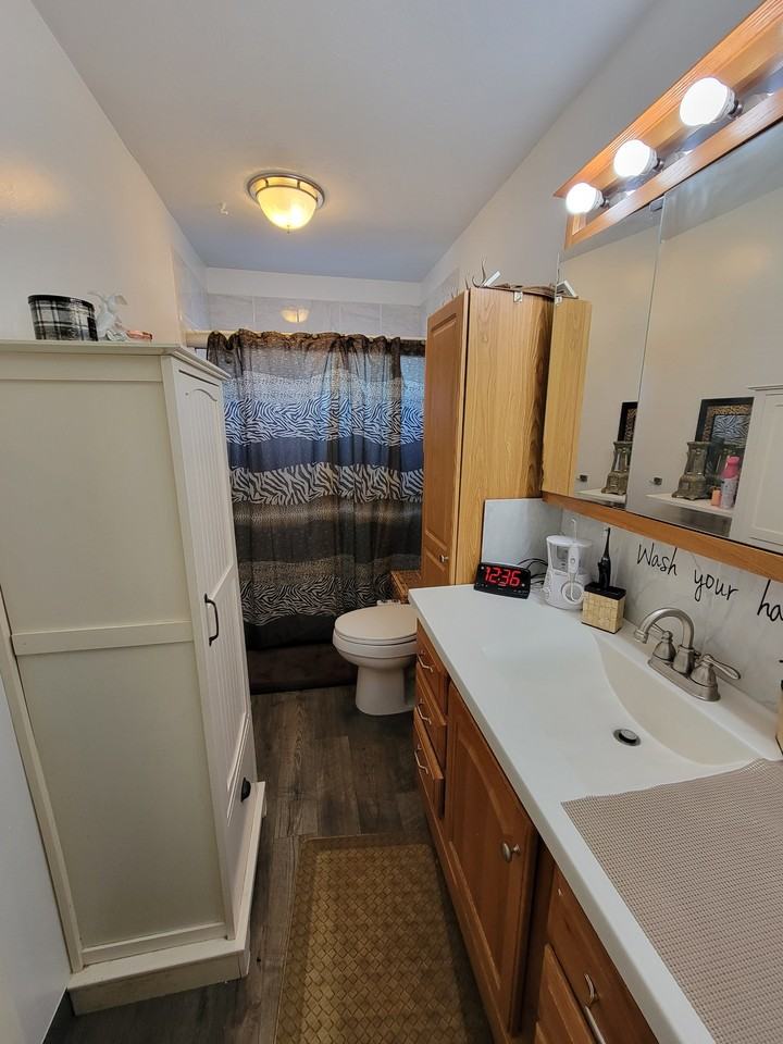 2008 Virginia Ave - Photo 3 of 33