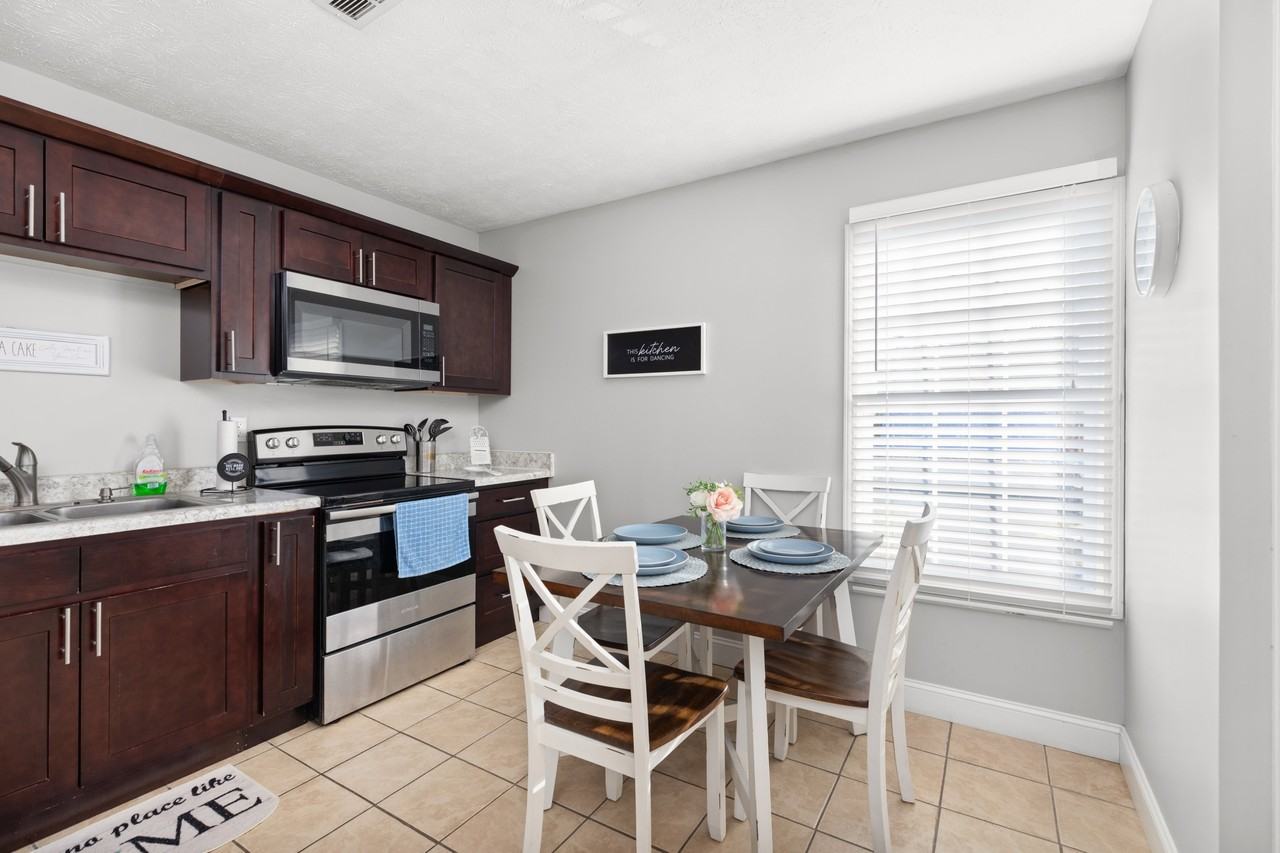 1955 Lakeshore Dr #1955 - Photo 2 of 15