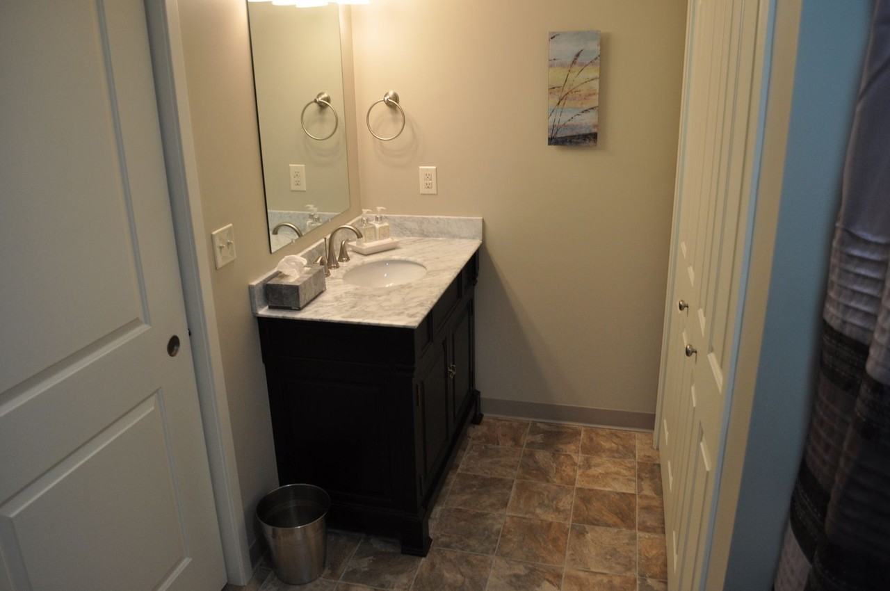 317 N State St #A - Photo 3 of 9