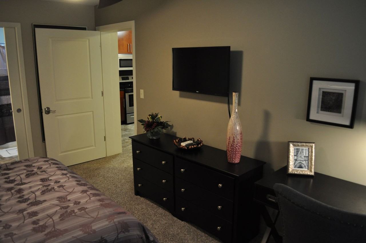 317 N State St #A - Photo 6 of 9