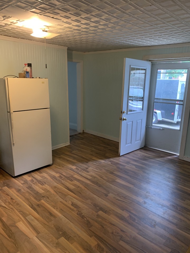 537 Main St #2 - Photo 4 of 12