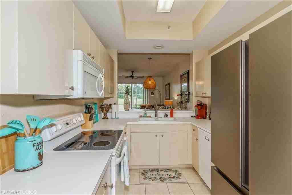 2885 Cypress Trace Cir #9-101 - Photo 7 of 35