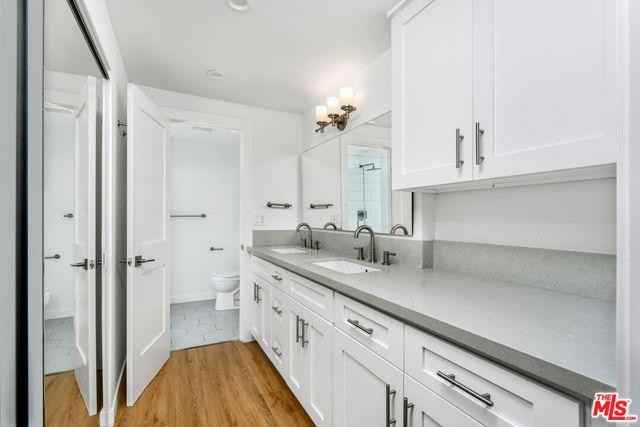 321 S San Vicente Blvd #507 - Photo 2 of 8