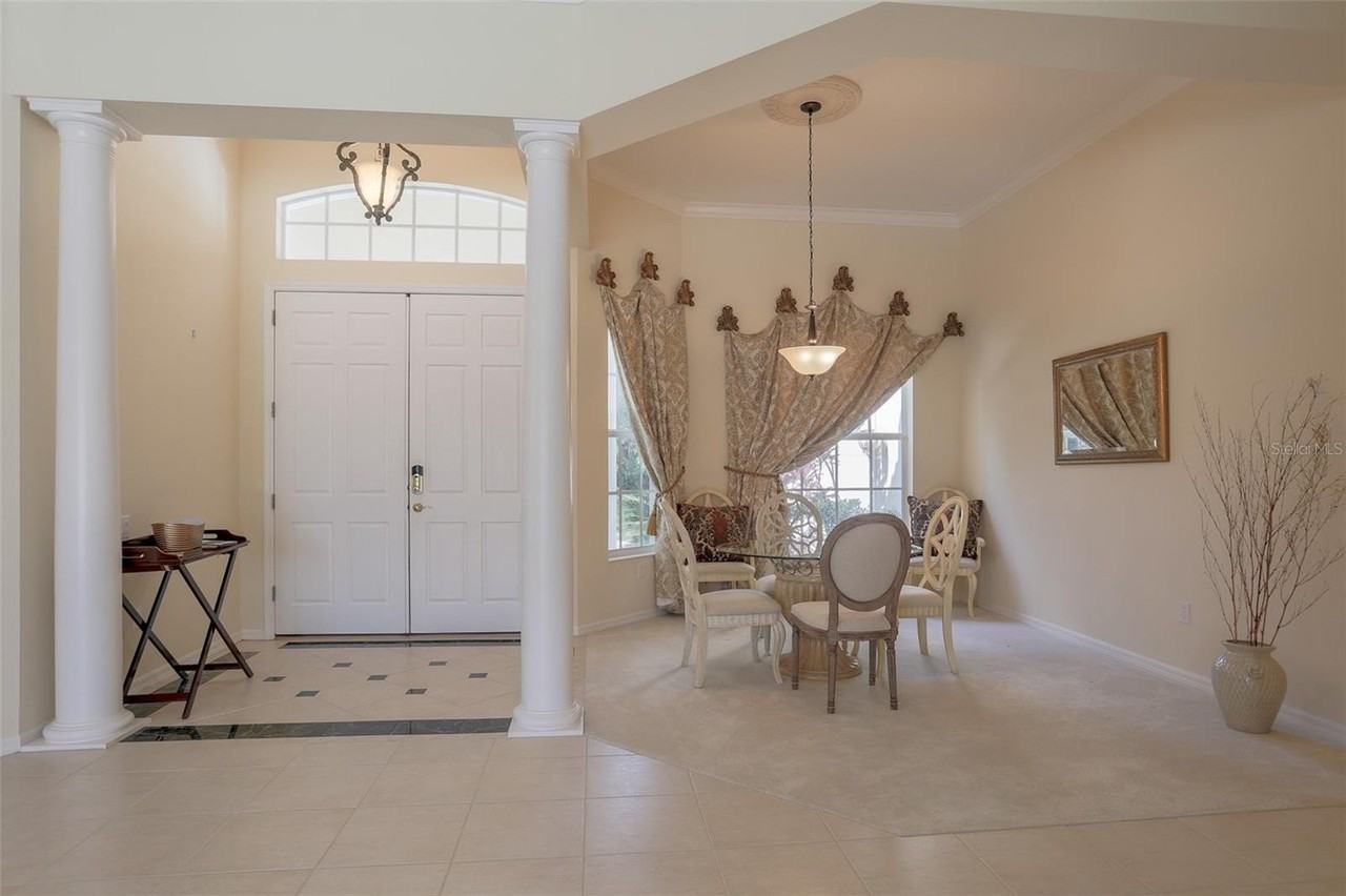 7005 Stanhope Pl - Photo 7 of 32