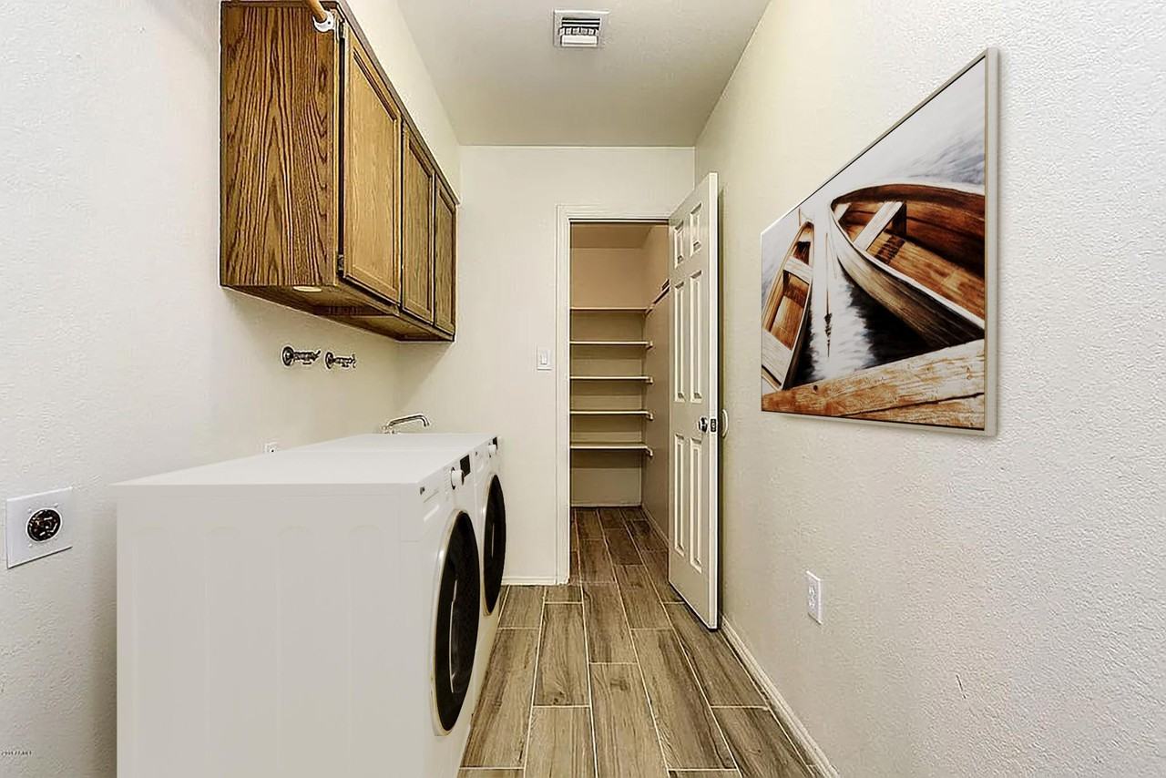 E Carmel Ave - Photo 7 of 14