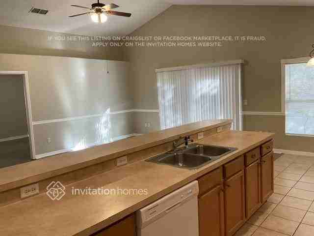 664 Blue Park Rd - Photo 3 of 11