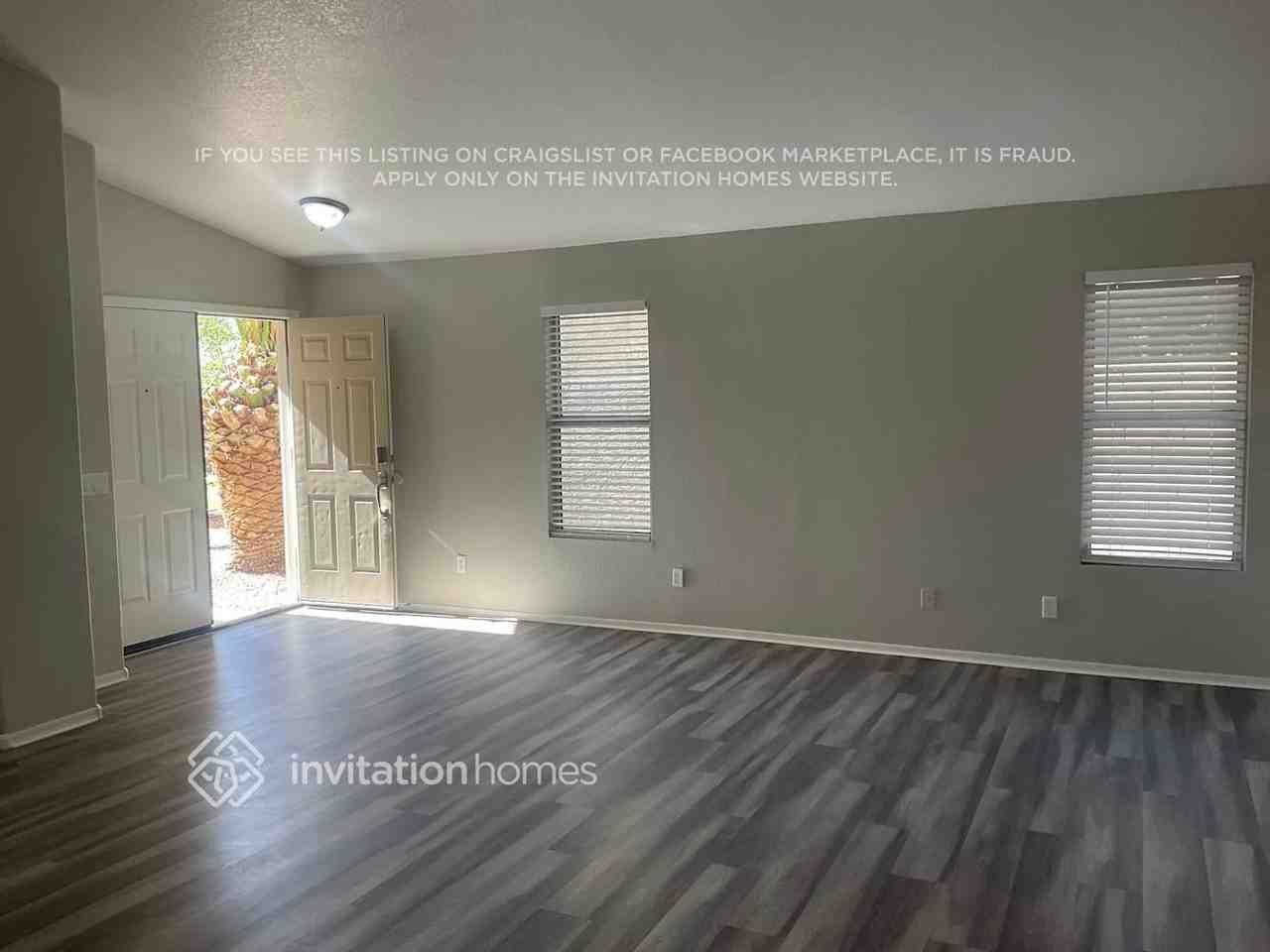 8010 W Frank Ave - Photo 2 of 14