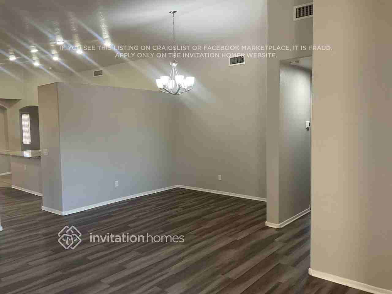 8010 W Frank Ave - Photo 3 of 14