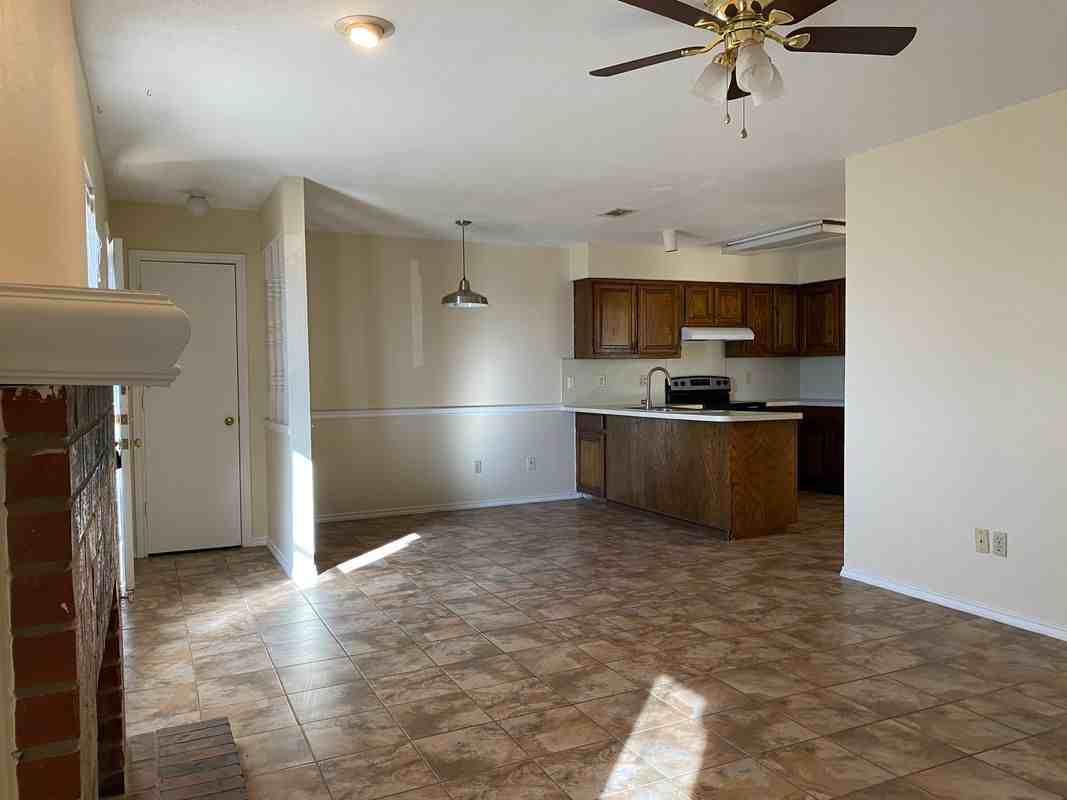 322 N Briery Rd - Photo 3 of 14