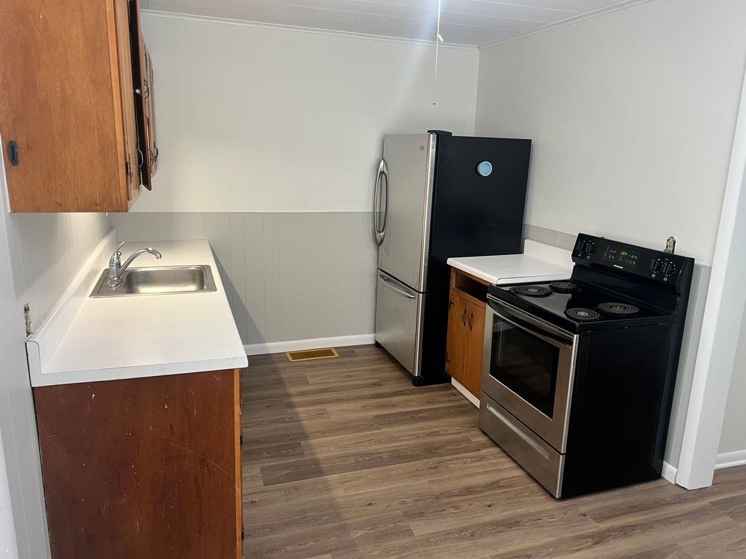 73 Roselawn Ave - Photo 3 of 17