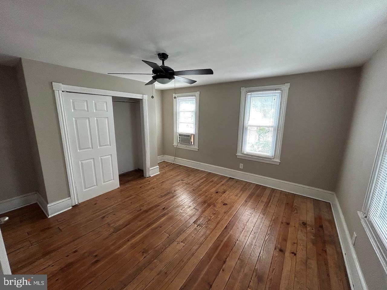 501 Bridge Street - Photo 7 of 23