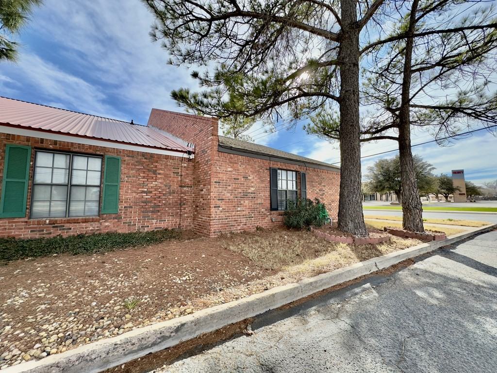 3519 Andrews Hwy - Photo 3 of 27