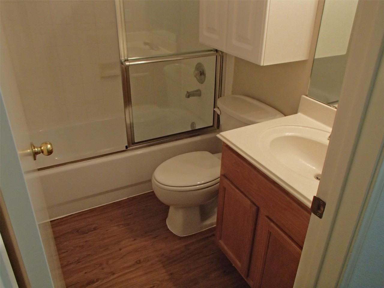 220 Juniper Dr - Photo 6 of 11