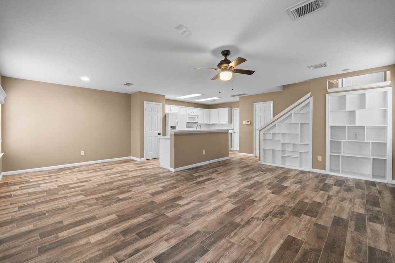 14 N Walden Elms Cir - Photo 7 of 30