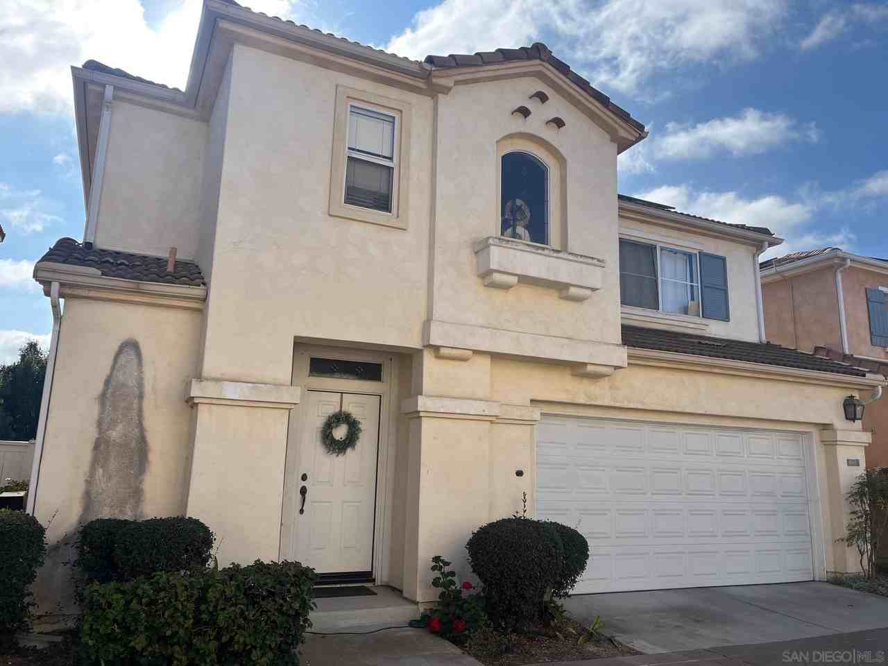 1210 La Vida Ct - Photo 2 of 8