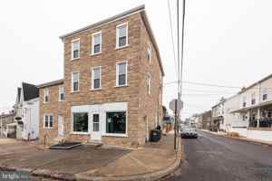 featured image of 300 Saint Marys St