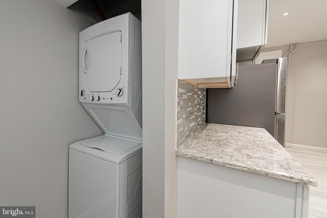 300 Saint Marys St - Photo 6 of 17