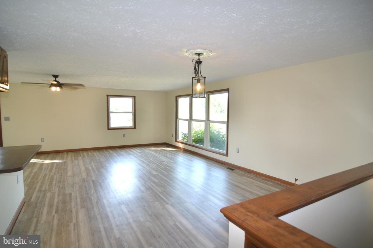 13045 Neale Sound Marina Pl - Photo 3 of 30