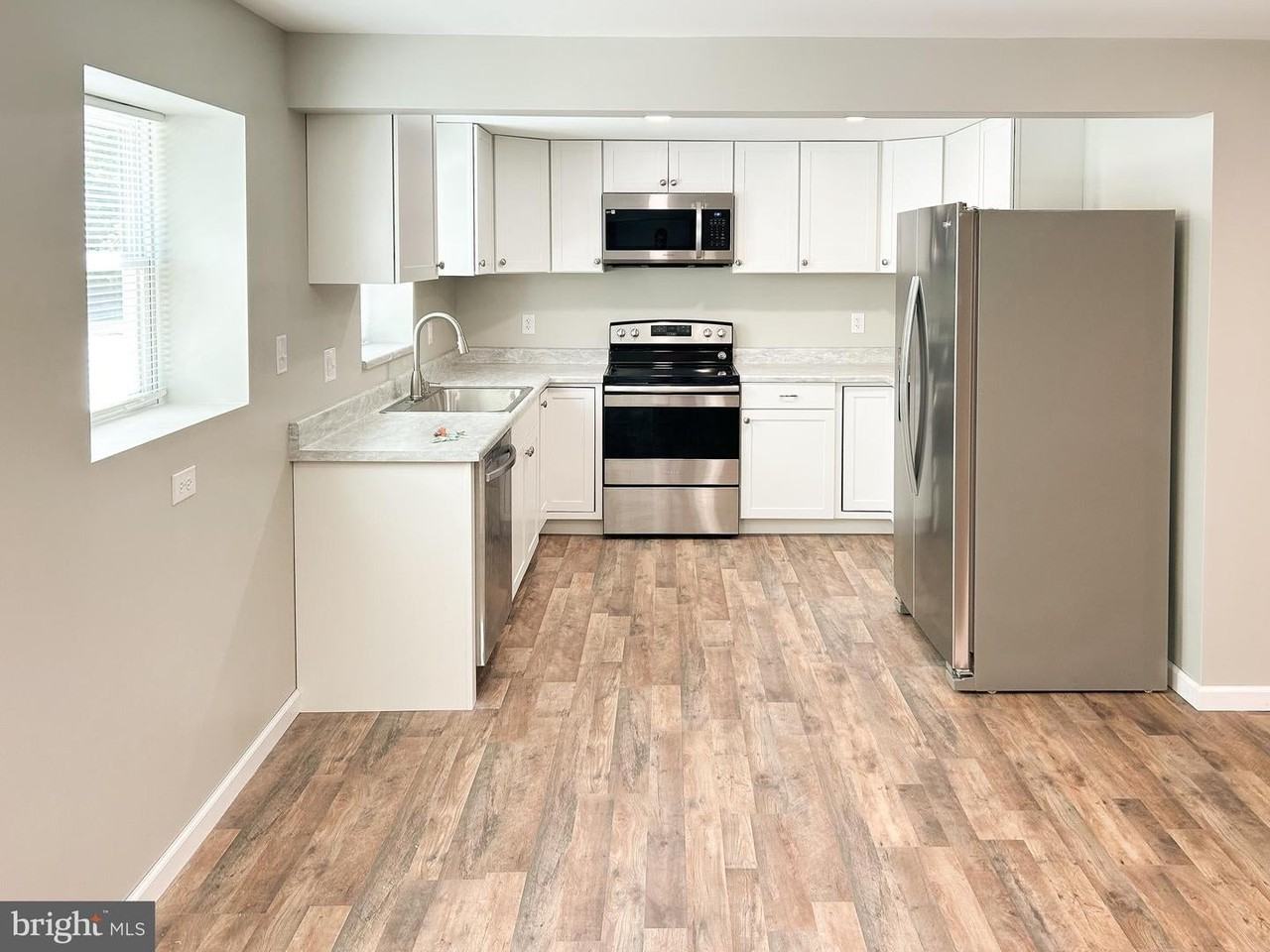 918 Valley Forge Road - Photo 3 of 27