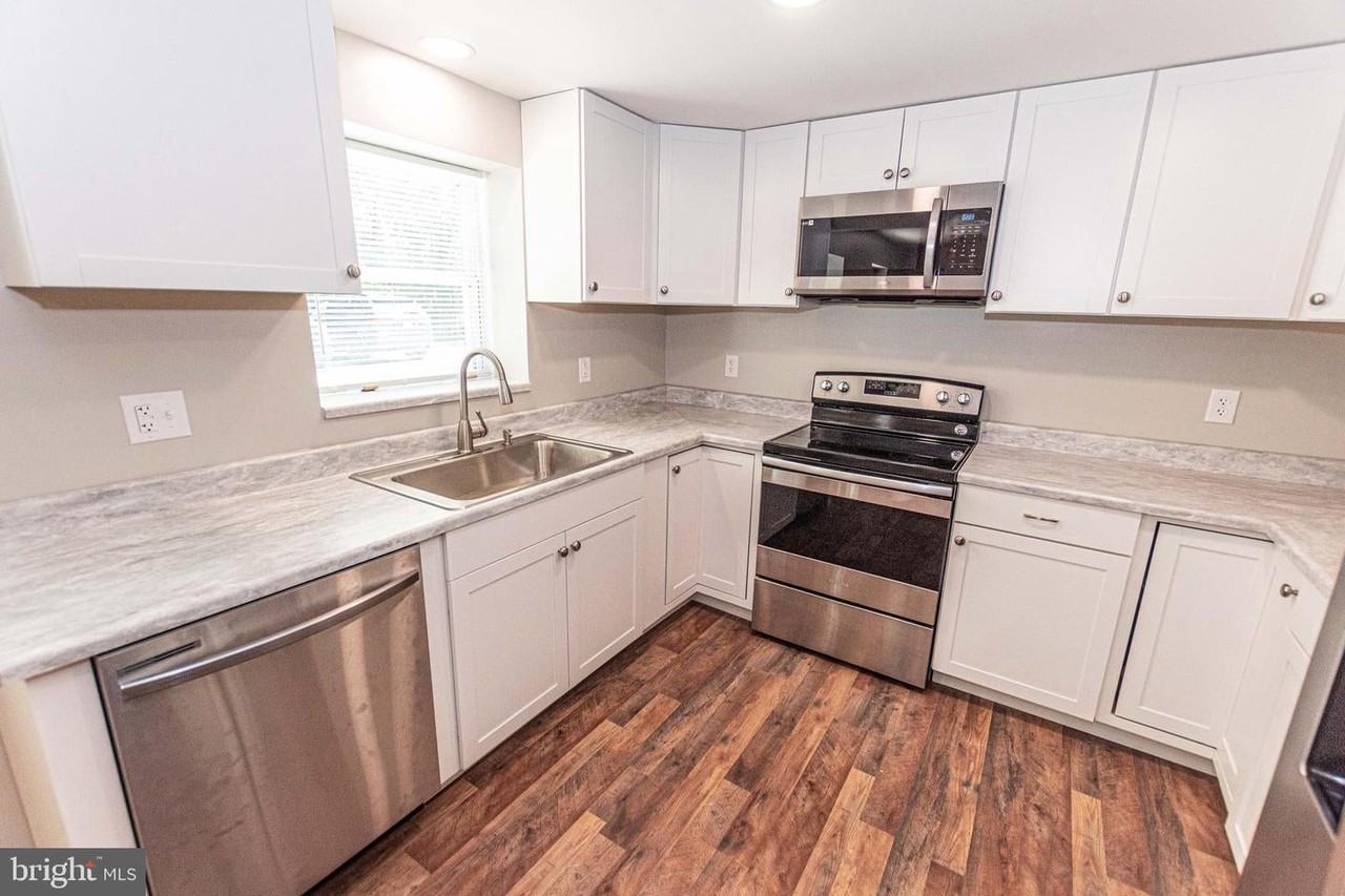 918 Valley Forge Road - Photo 4 of 27