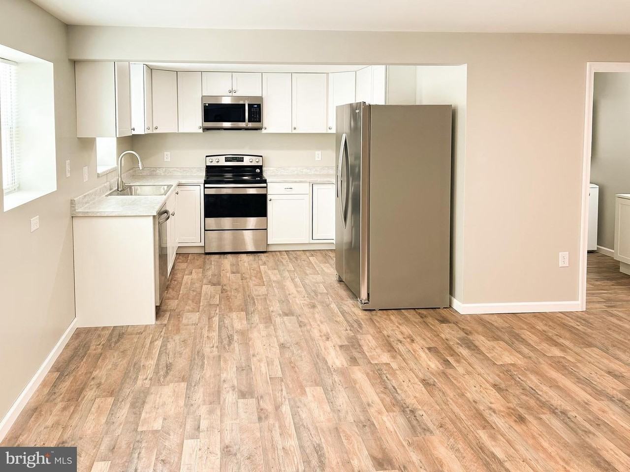 918 Valley Forge Road - Photo 5 of 27