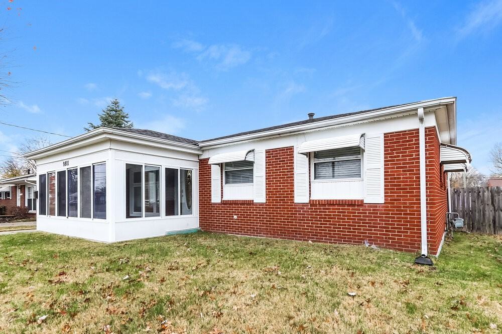 9801 Gandy Rd - Photo 3 of 14