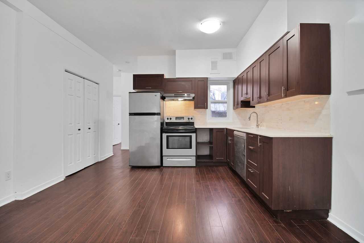 1302 Dundas Street East - Photo 3 of 15