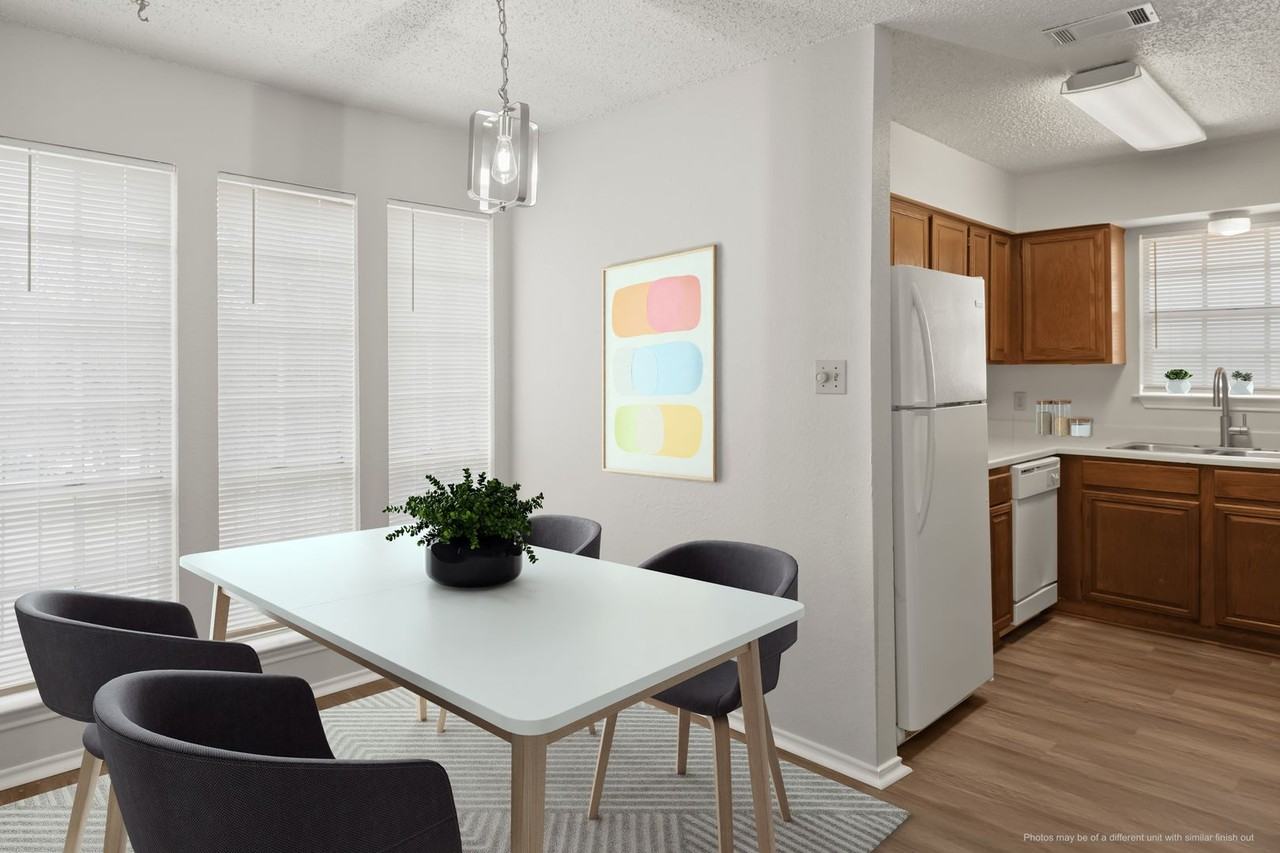 104 Mosscliff Cir #1 - Photo 4 of 14