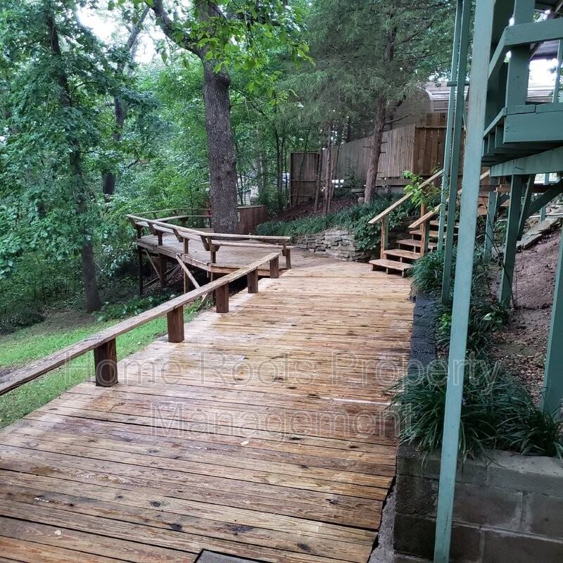 24 Skyline Dr - Photo 3 of 16