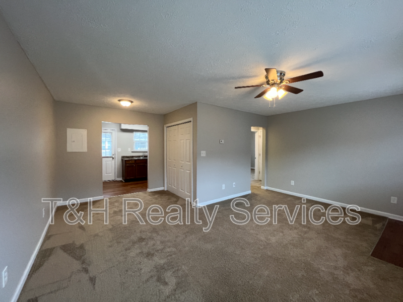 520 S Pike St #1 - Photo 6 of 19