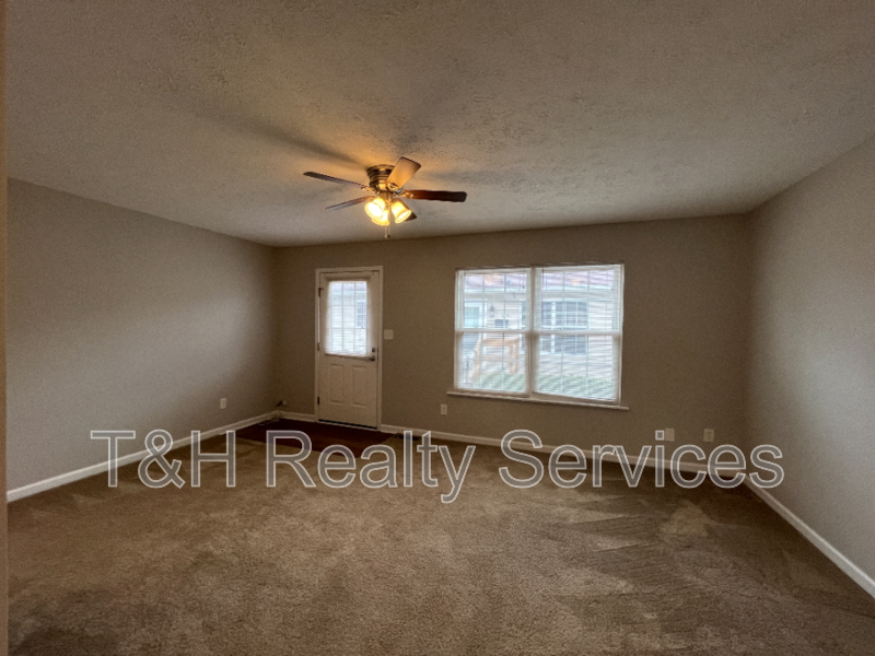 520 S Pike St #1 - Photo 5 of 19