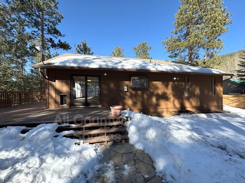 931 Kings Crown Rd - Photo 7 of 33