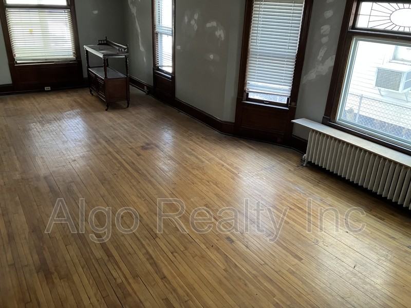 3420 Portland Ave - Photo 2 of 12