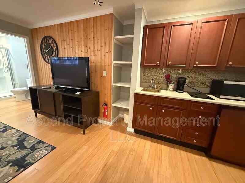 47 Shirley Dr - Photo 3 of 7