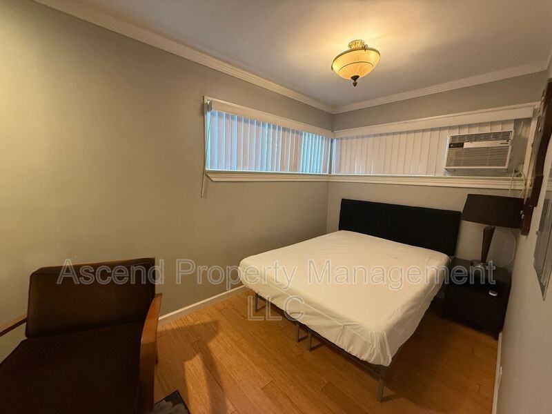 47 Shirley Dr - Photo 6 of 7