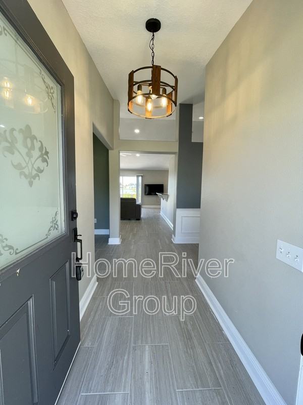 6713 Clair Shore Dr - Photo 3 of 38