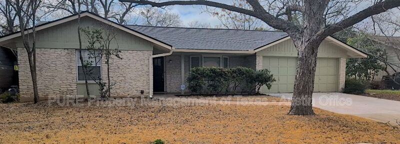 3005 Loyola Ln - Photo 2 of 13