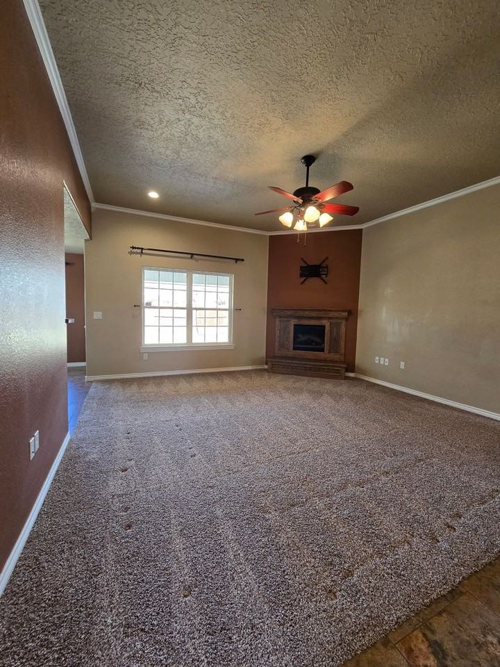 4224 Sandstone Dr - Photo 2 of 17