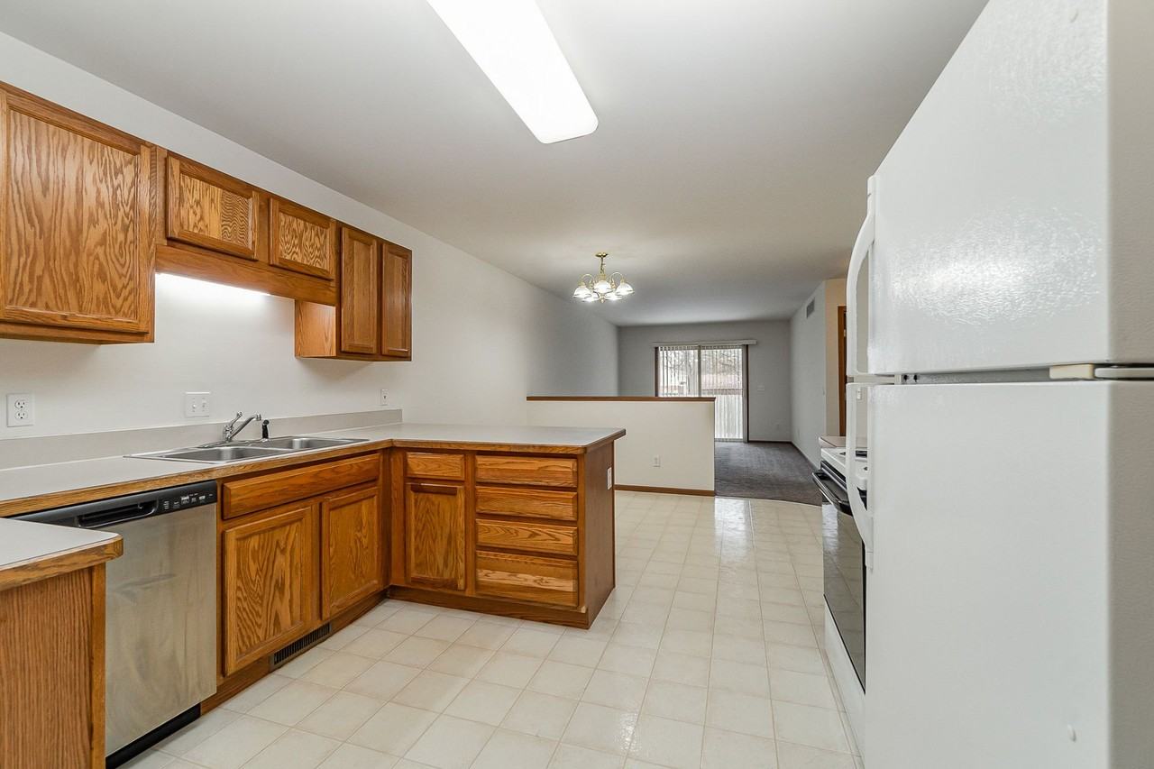 2405 Morning Dawn Dr - Photo 5 of 33