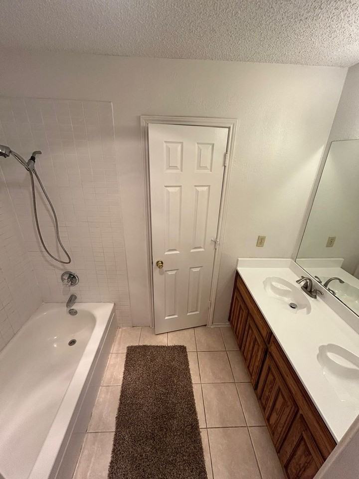 1305 White Lake Dr - Photo 6 of 22