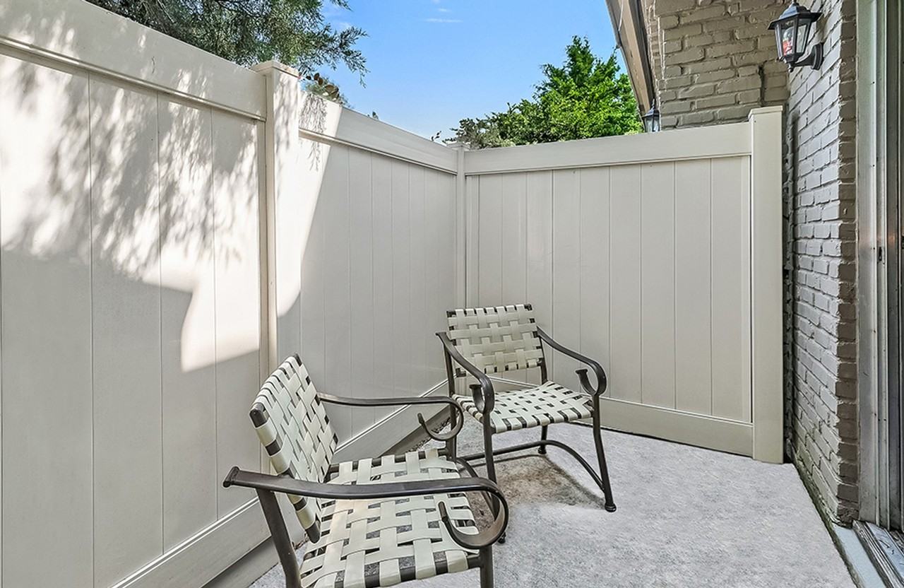 Park Oaks - Photo 4 of 33