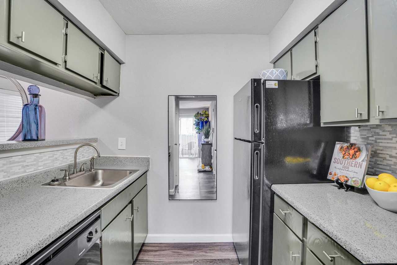 Westmount At Copper Mill - Photo 5 of 27