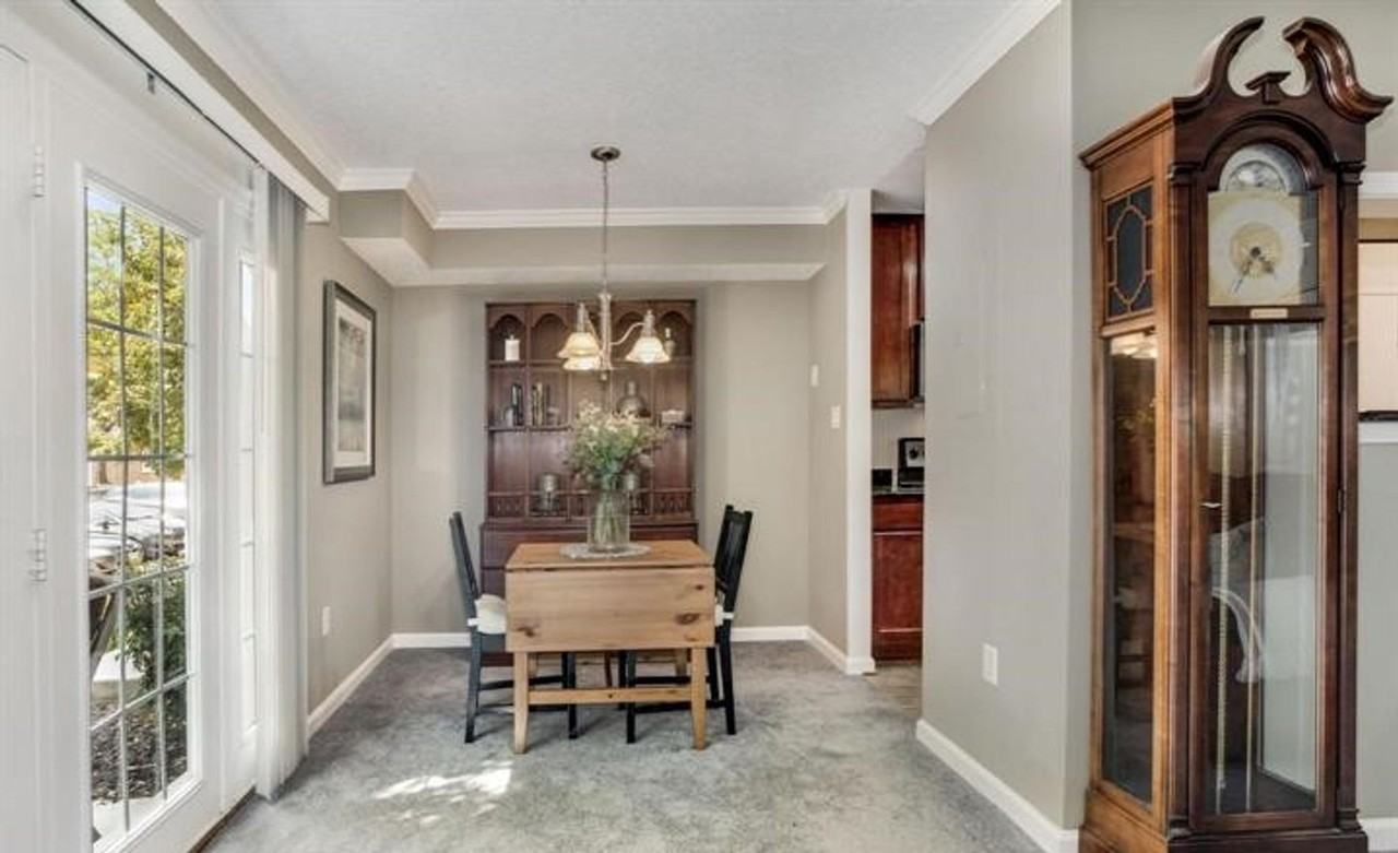 15611 Horseshoe Ln - Photo 3 of 9