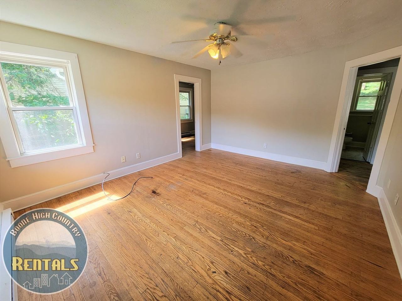 252 Faculty St - Photo 7 of 17