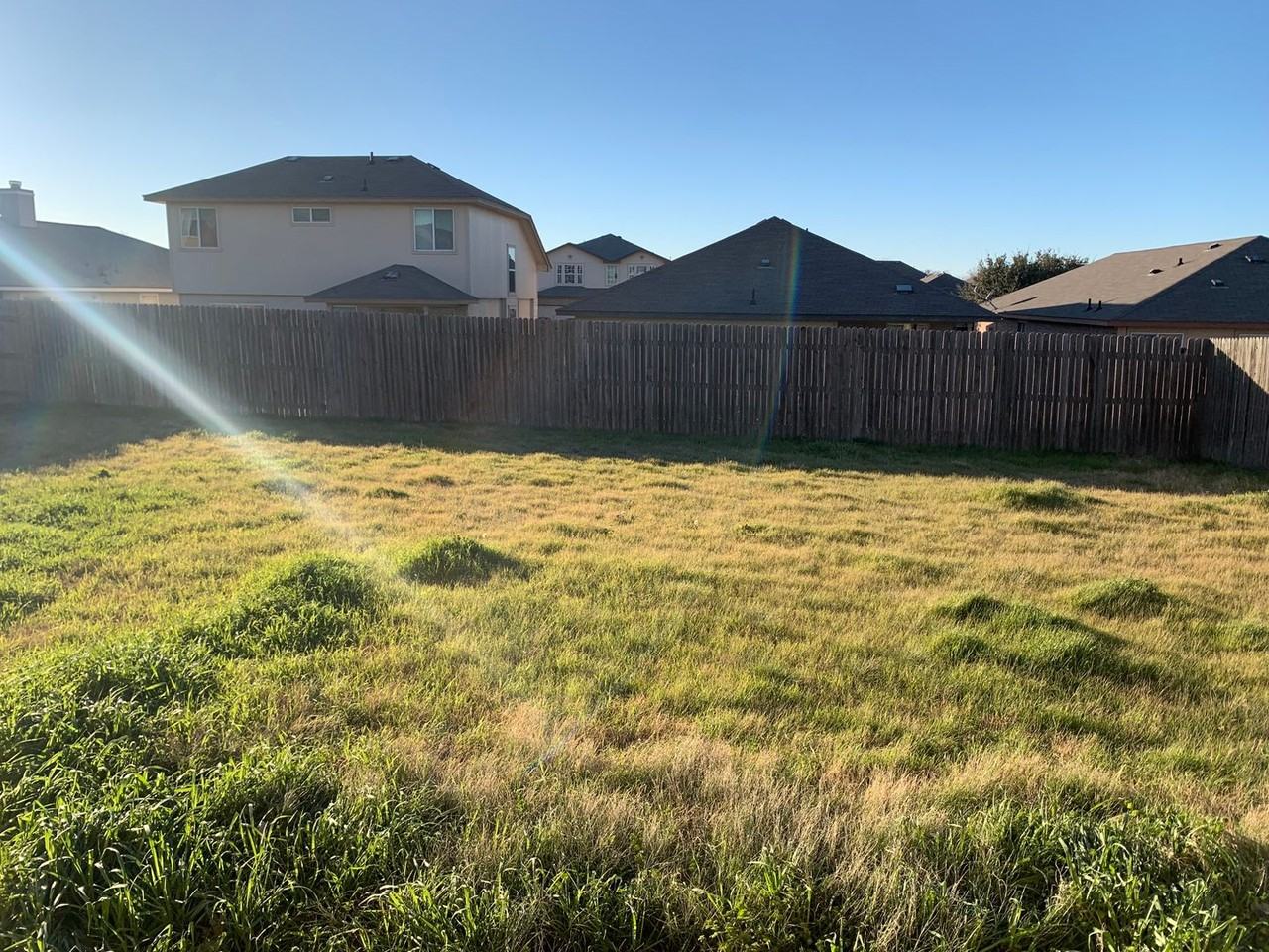 5001 Bridgewood Dr - Photo 4 of 36