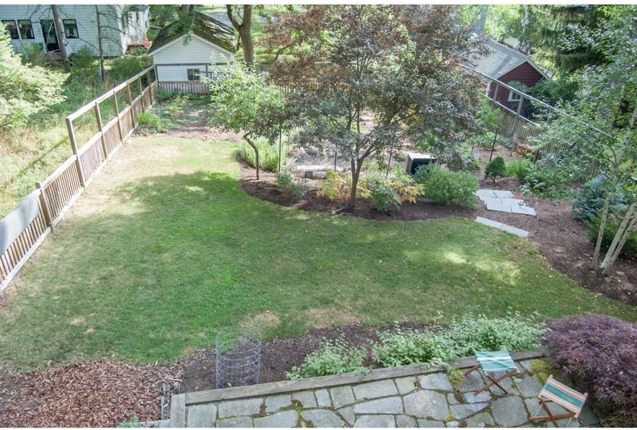 1005 E State St - Photo 3 of 15