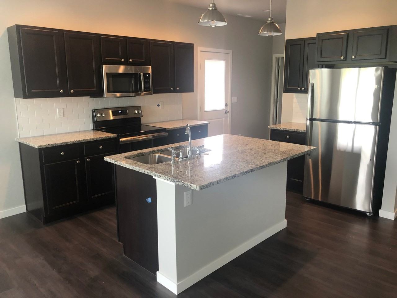 1606 Ellis Blvd Nw - Photo 3 of 16