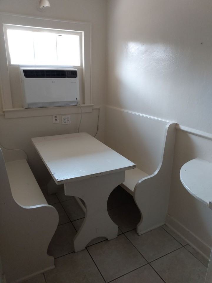 115 W Bush St - Photo 5 of 14