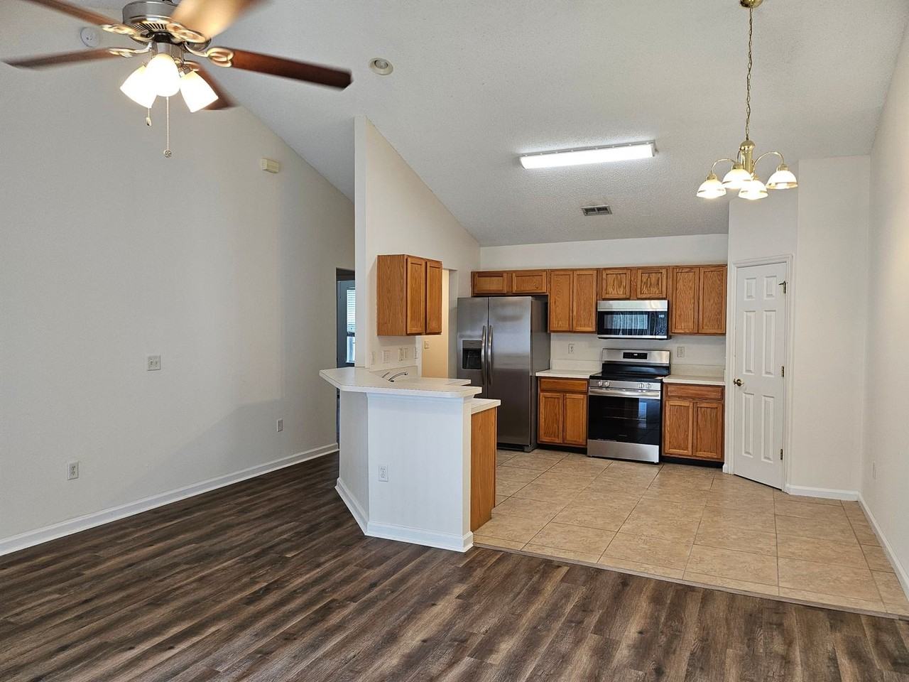 67B Buttonworth Dr - Photo 4 of 13