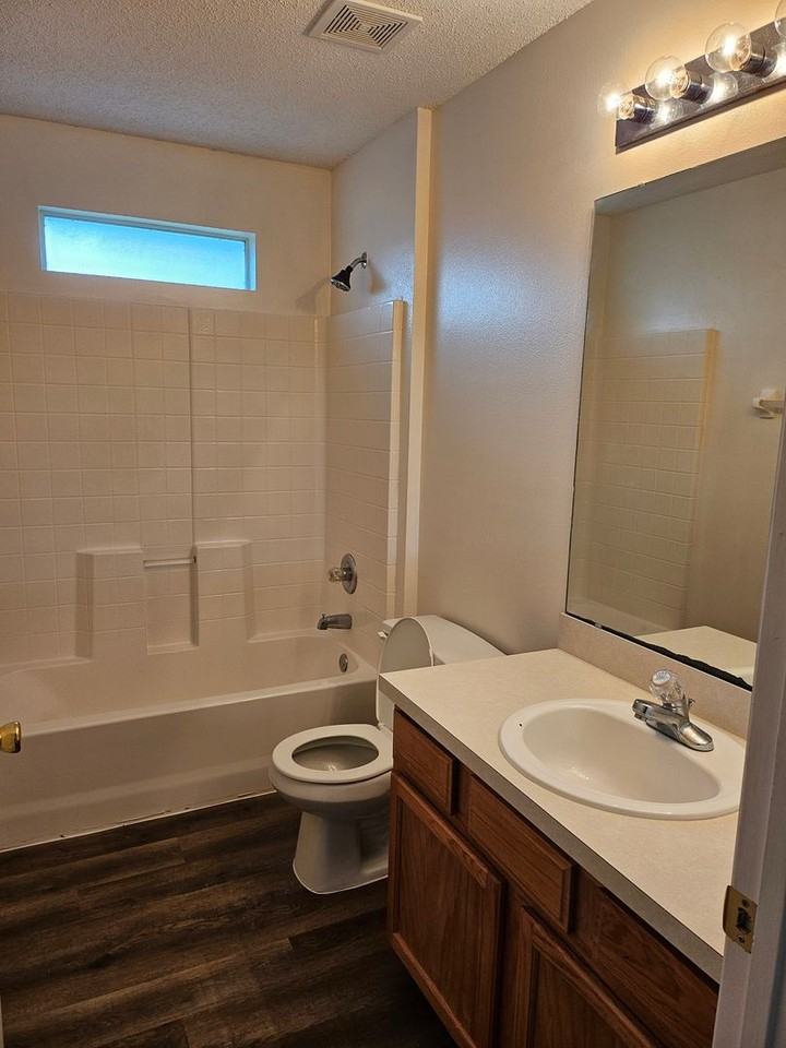 67B Buttonworth Dr - Photo 7 of 13